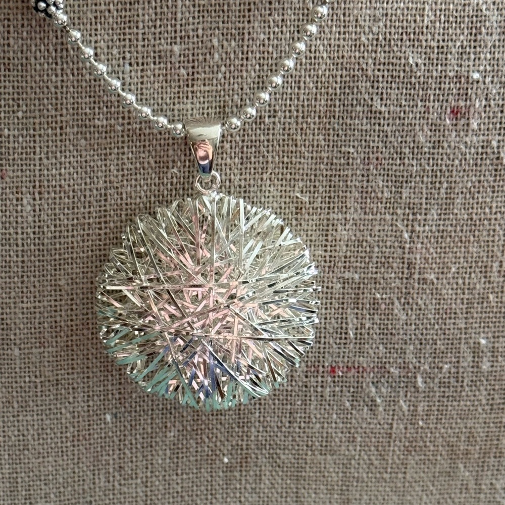 Sterling Silver Pendant 8 grams